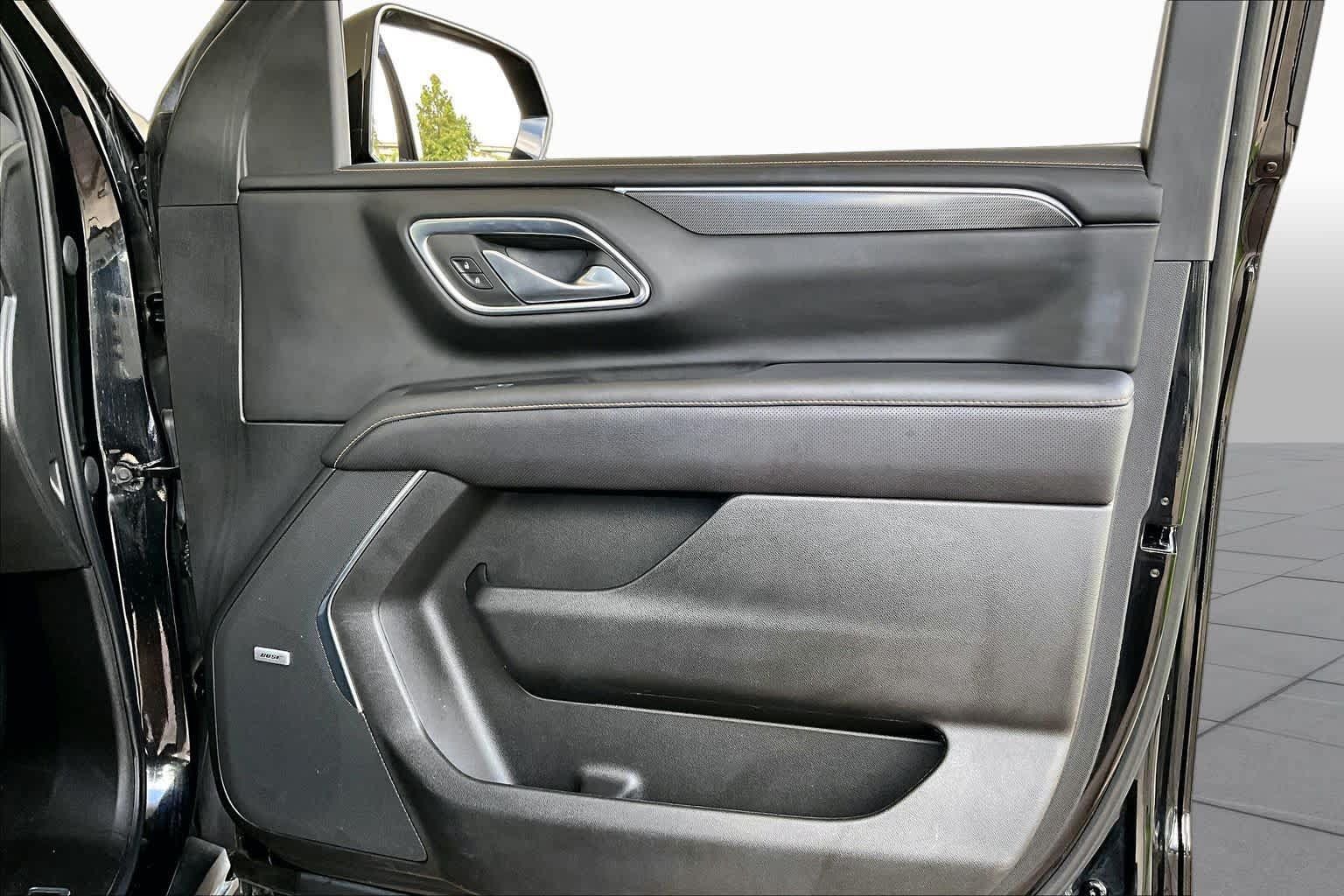 Used 2023 GMC Yukon AT4 w/ AT4 Premium Plus Package AWD/4WD image 21