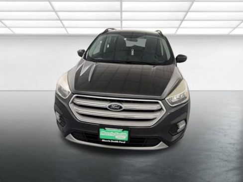 Used 2018 Ford Escape SE w/ SE Sync 3 Package AWD/4WD image 2