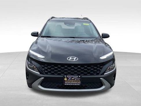 Used 2023 Hyundai Kona SEL AWD/4WD image 2