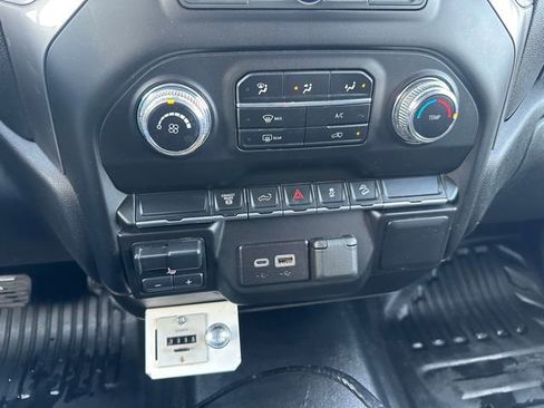 Used 2023 GMC Sierra 2500 Pro w/ Convenience Package image 21