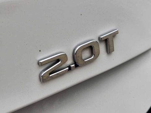 Used 2019 Genesis G70 2.0T Advanced w/ Dynamic Package RWD image 11