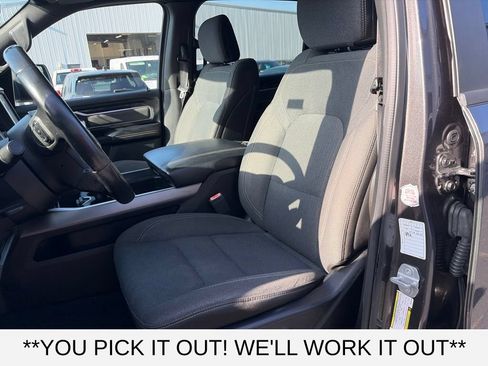 Used 2019 RAM 1500 Big Horn AWD/4WD image 10
