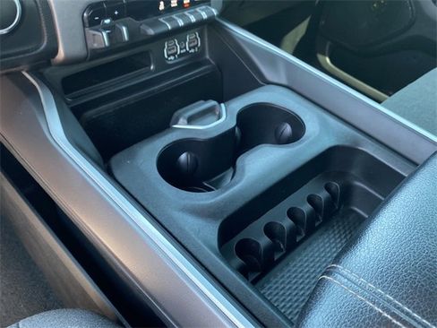 Used 2021 RAM 1500 Big Horn image 28
