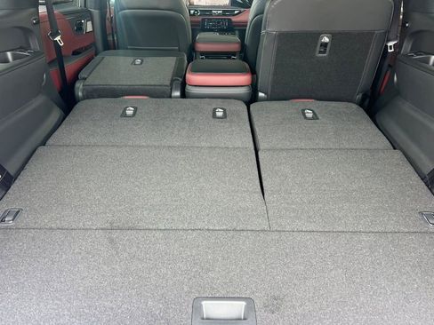 New 2026 INFINITI QX80 Autograph image 13