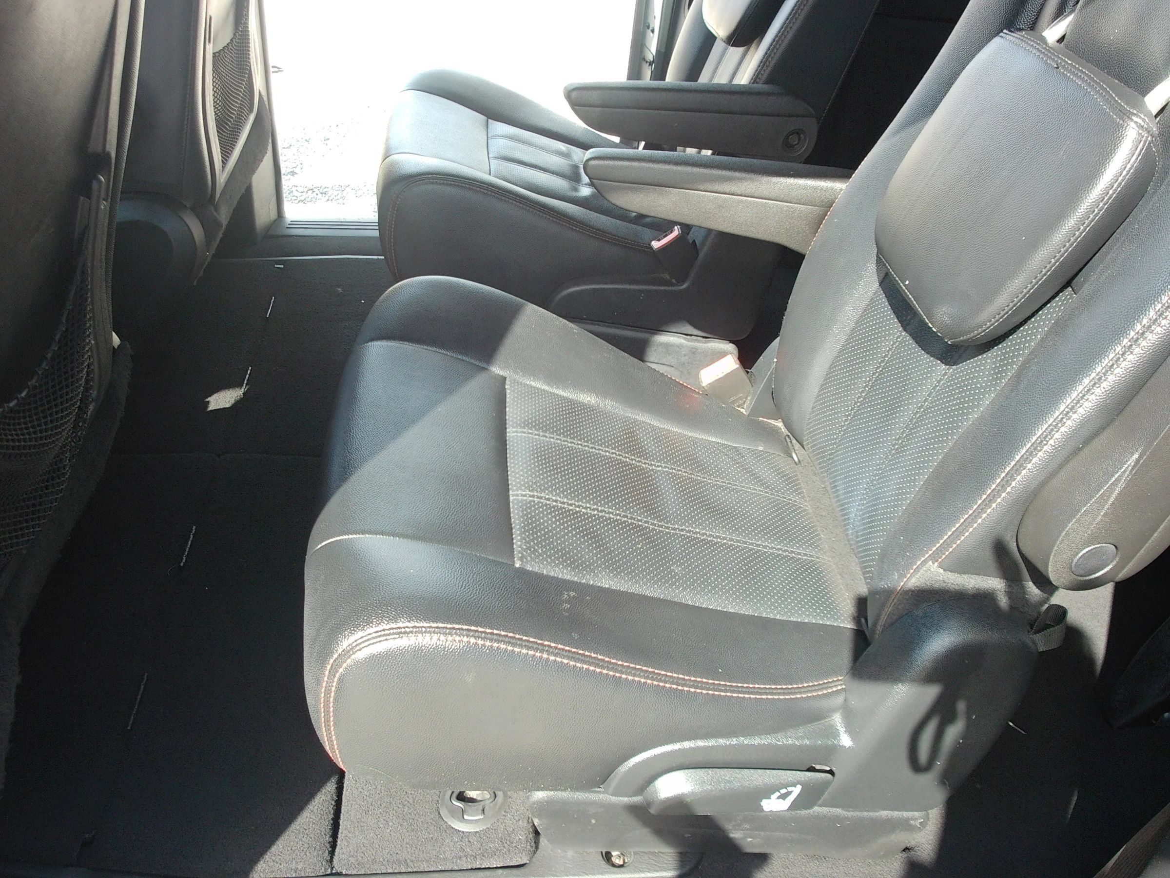 Used 2019 Dodge Grand Caravan GT FWD image 26