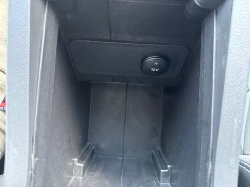 Used 2018 Ford Escape SE FWD image 28