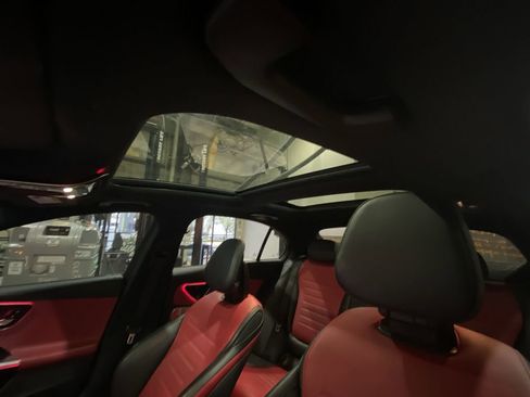 Used 2022 Mercedes-Benz C 300 4MATIC Sedan image 15