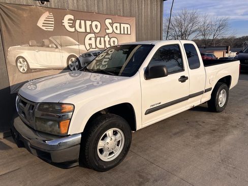 Used 2007 Isuzu i-370 LS image 2