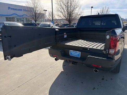 New 2025 Honda Ridgeline RTL image 18