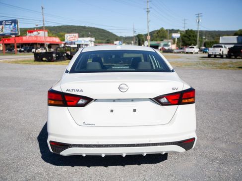 Used 2023 Nissan Altima 2.5 SV image 4