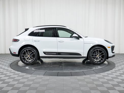New 2026 Porsche Macan AWD/4WD image 8