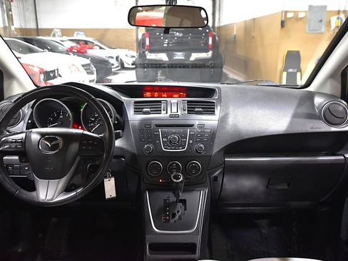 Used 2014 MAZDA MAZDA5 Touring image 27