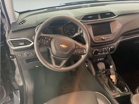 Used 2023 Chevrolet TrailBlazer LT FWD image 32