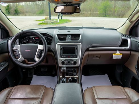 Used 2017 GMC Acadia Limited SLT AWD/4WD image 28