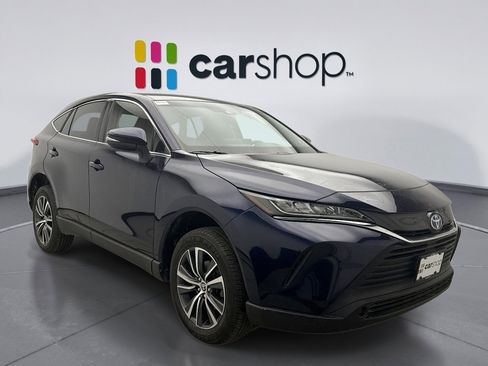 Used 2022 Toyota Venza LE image 7