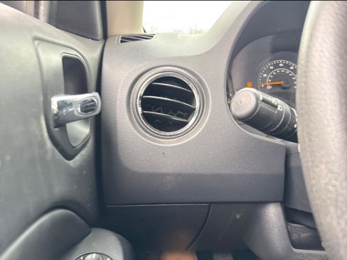 Used 2014 Jeep Patriot Sport w/ Power Value Group image 14