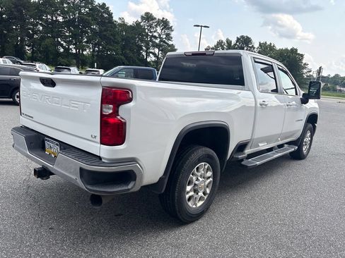 Used 2024 Chevrolet Silverado 2500 LT AWD/4WD image 7