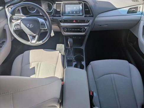 Used 2019 Hyundai Sonata SE FWD image 16