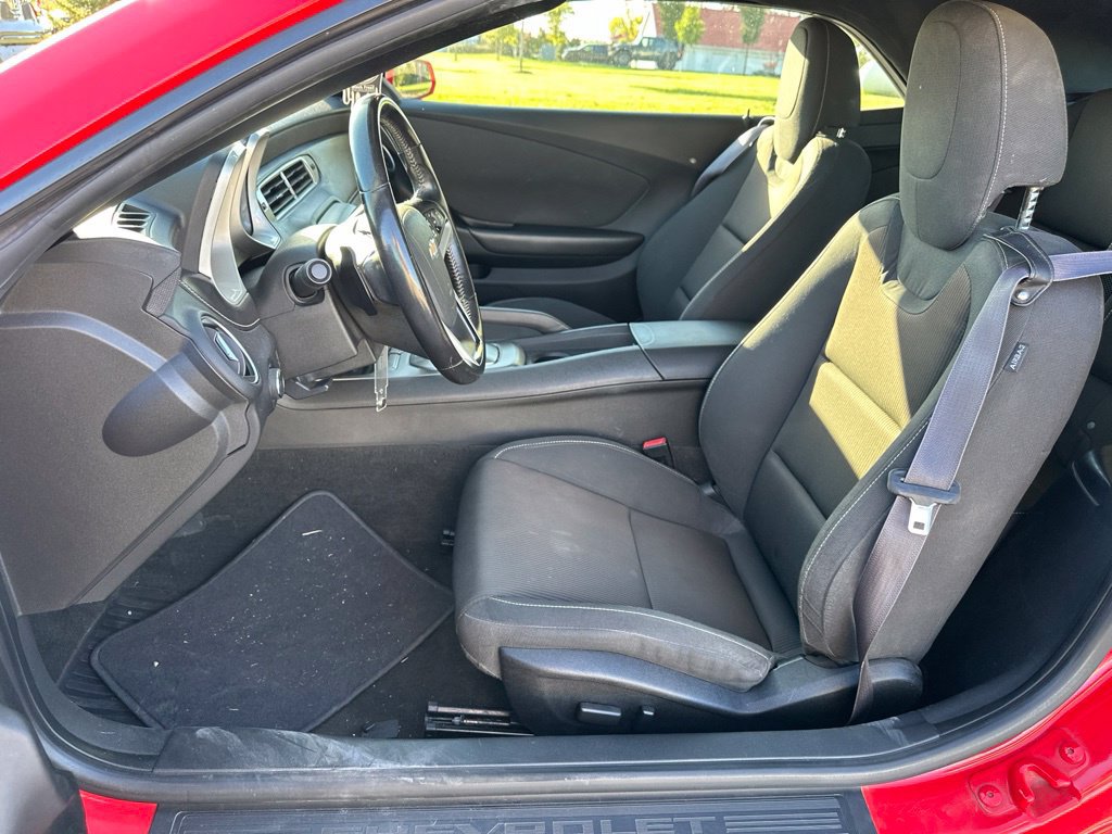 Used 2014 Chevrolet Camaro LT RWD image 12