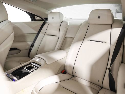 Used 2014 Rolls-Royce Wraith image 32