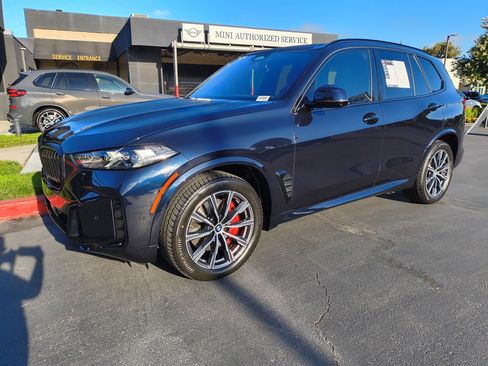 Used 2024 BMW X5 xDrive40i w/ M Sport Package AWD/4WD image 5