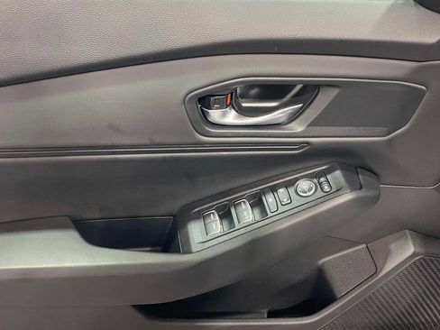 Used 2025 Honda Accord SE image 18