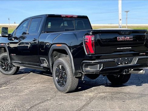 New 2026 GMC Sierra 2500 AT4 w/ AT4 Premium Plus Package AWD/4WD image 3