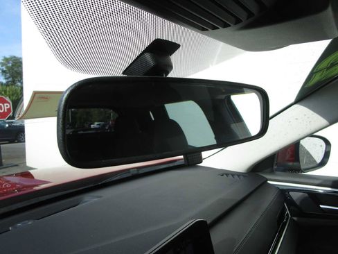 Used 2023 Mitsubishi Outlander SE image 25