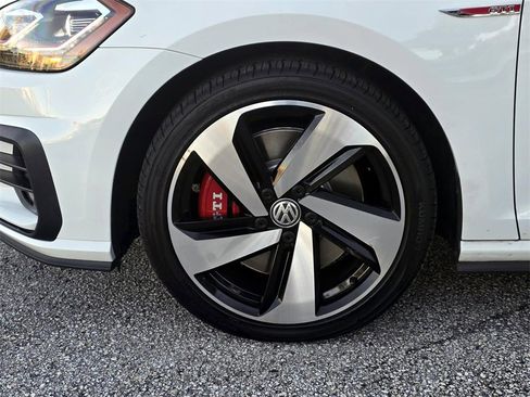 Used 2019 Volkswagen GTI SE image 8