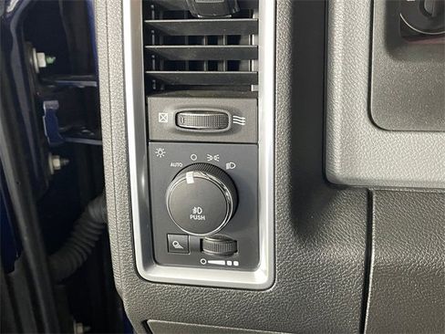 Used 2018 RAM 2500 Big Horn image 9