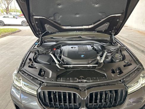 Used 2023 BMW 540i w/ M Sport Package RWD image 11