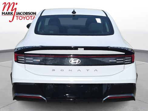 Used 2025 Hyundai Sonata SEL FWD image 6