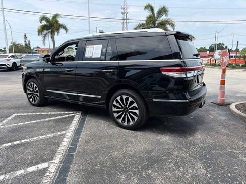 Certified 2023 Lincoln Navigator Reserve AWD/4WD image 5