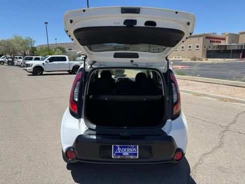 Used 2016 Kia Soul + FWD image 31