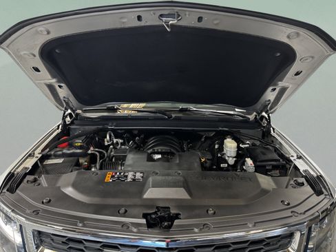 Used 2018 Chevrolet Tahoe LT AWD/4WD image 39