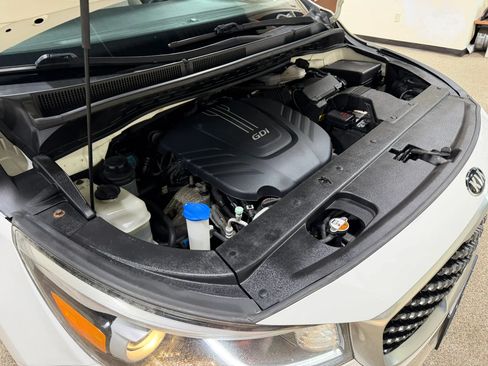 Used 2016 Kia Sedona LX FWD image 63