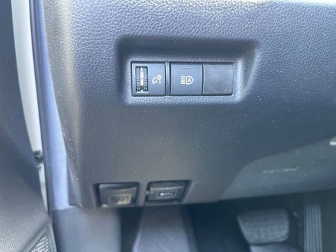 Used 2021 Toyota RAV4 LE w/ Carpet Mat Package (TMS) image 19