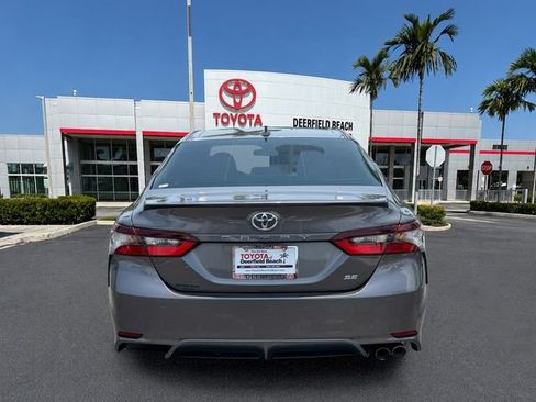 Used 2023 Toyota Camry SE FWD image 6