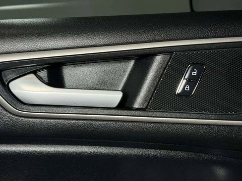 Used 2018 Ford Edge SEL w/ Equipment Group 201A FWD image 27