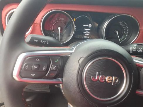 Used 2023 Jeep Wrangler Unlimited Rubicon 4xe AWD/4WD image 23