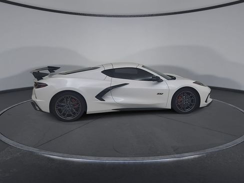 Used 2023 Chevrolet Corvette Stingray Premium Cpe w/ Z51 Performance Package RWD image 18