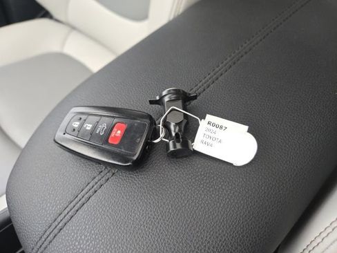 Used 2024 Toyota RAV4 XLE Premium w/ Weather Package AWD/4WD image 33