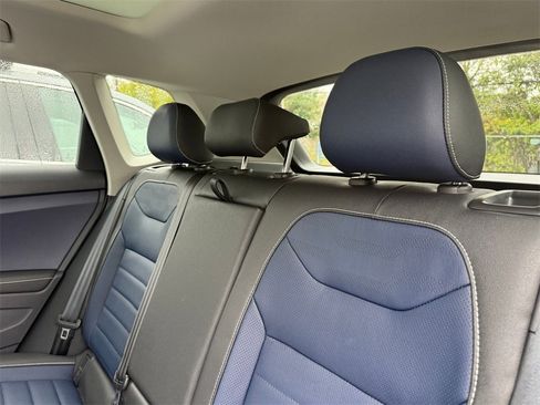 New 2026 Volkswagen Taos SEL image 25