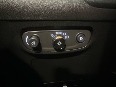 Used 2023 Buick Encore GX Select w/ Sport Touring Package AWD/4WD image 18