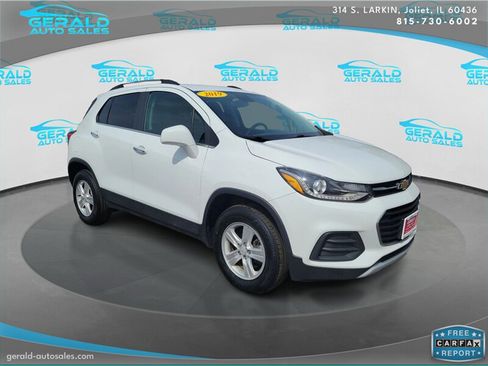 Used 2019 Chevrolet Trax LT w/ LT Convenience Package AWD/4WD image 9