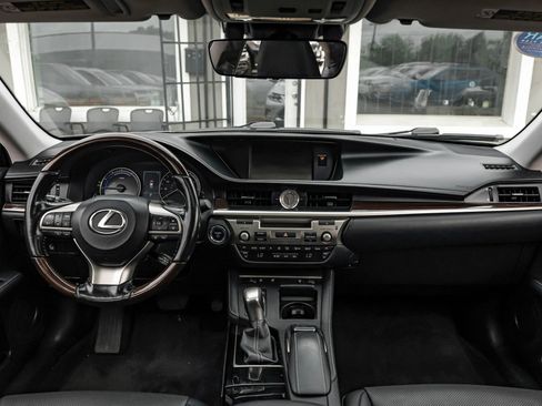 Used 2016 Lexus ES 300h image 20