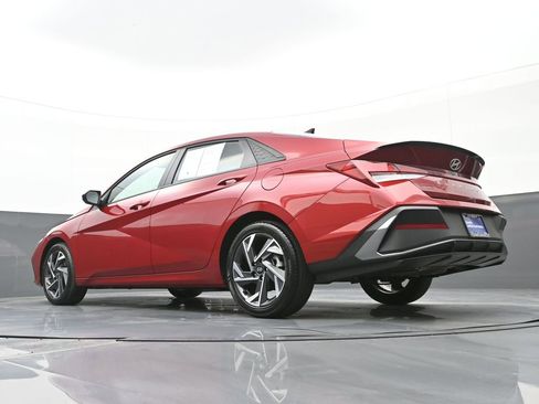 Certified 2025 Hyundai Elantra Sport image 45