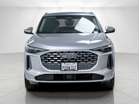 Used 2025 Audi Q5 Premium w/ Premium Plus AWD/4WD image 8