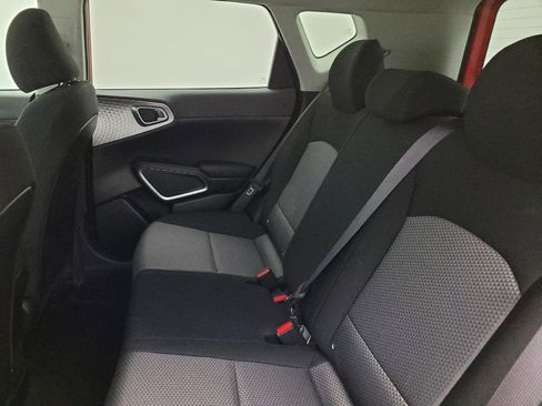 Used 2024 Kia Soul S image 18