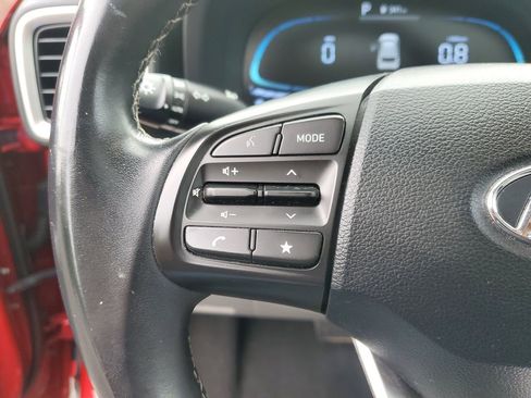 Used 2023 Hyundai Venue SEL FWD image 21